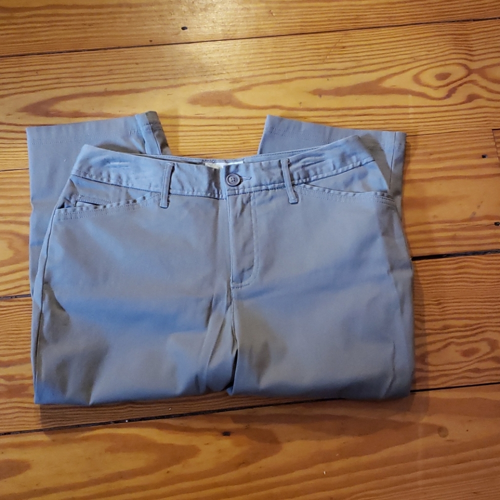 St. John's Bay Capris